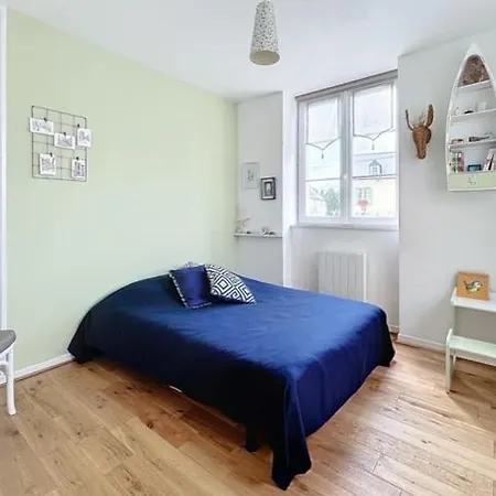 Jadis, L'ecole De Maisy, Port Et Au Bout De L'avenue גראנדקמפ-מייס