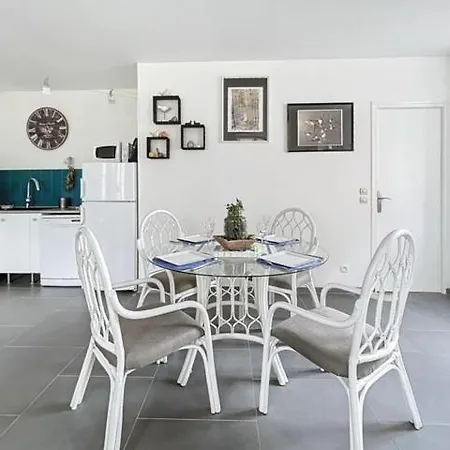Jadis, L'ecole De Maisy, Port Et Au Bout De L'avenue Ferienhaus *
