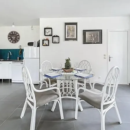 Jadis, L'ecole De Maisy, Port Et Au Bout De L'avenue Dom wakacyjny *